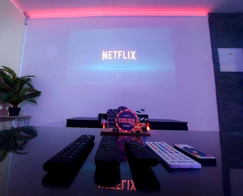 Appartement Cinema A Domicile à Morlaix Extérieur photo